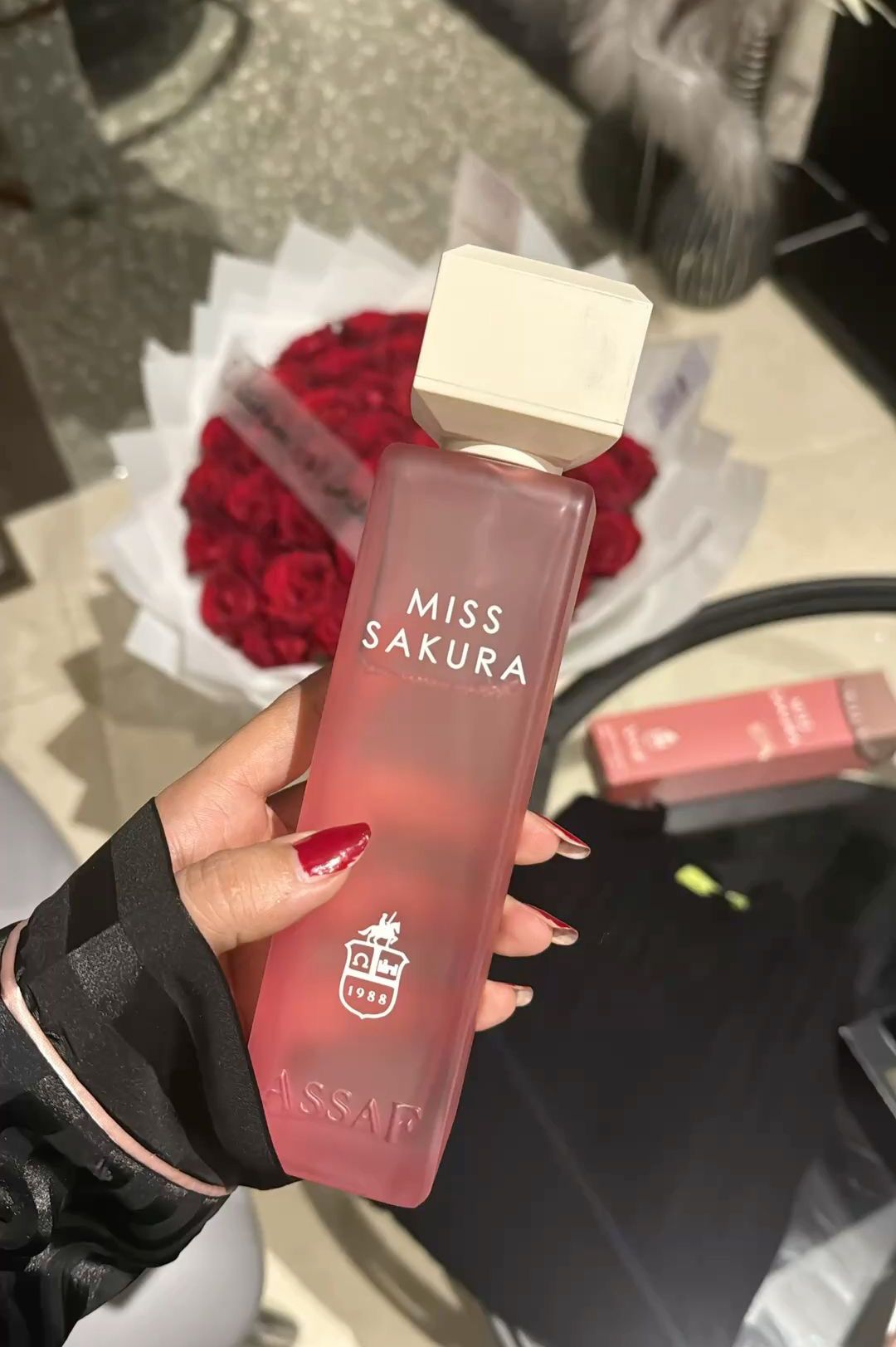 عطر مس ساكورا من عساف