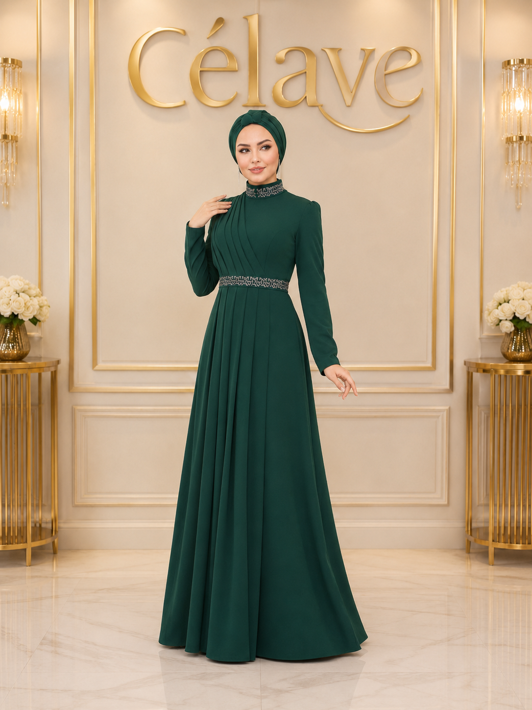 فستان رسمي أنيق طويل، بأكمام طويلة مطوية ضيقة على الجسم، تصميم مرصع بالراين على الياقة والحزام، بطول الأرض